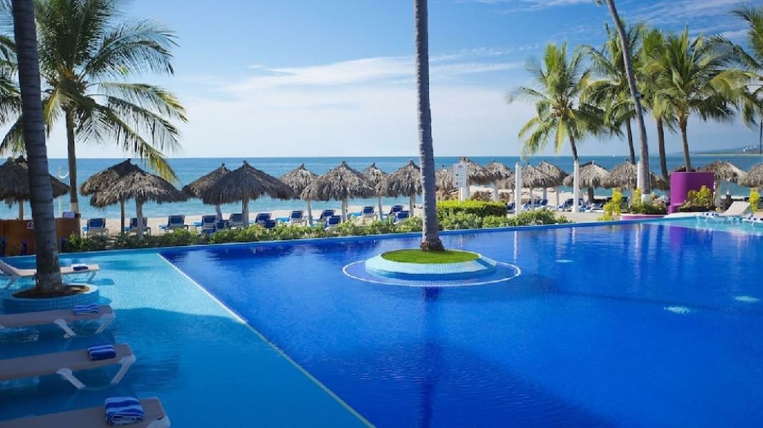 Crown Paradise Club Puerto Vallarta all-inclusive resort
