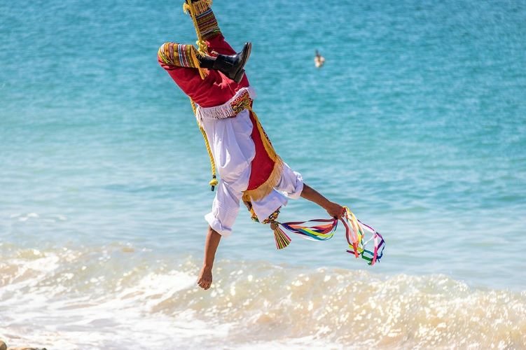Papantla Flyers performance in Puerto Vallarta