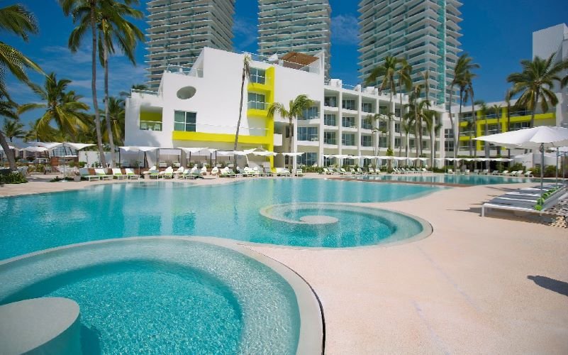 Hilton Puerto Vallarta Resort Hotel Zone Champion